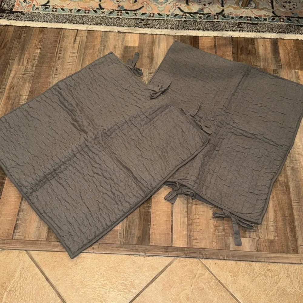 Pottery Barn Gray Cotton & Linen Blend 26x26” Euro Sham Pillow Cases Set of 2
